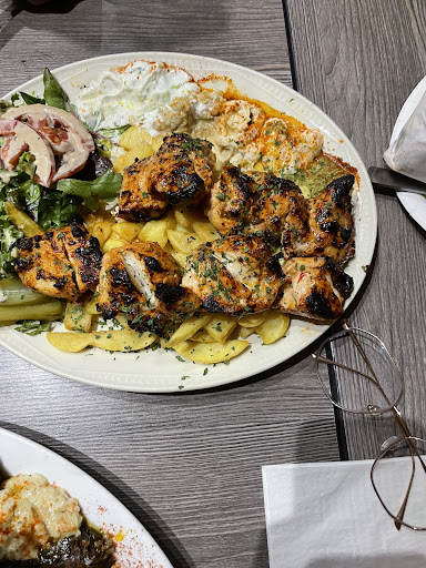 Photo of Alushi - 1 Trafalgar Arches, Brighton and Hove, Brighton BN1 4FQ