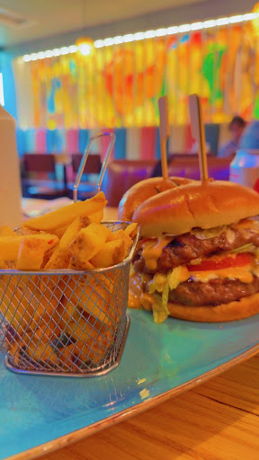 Photo of Manjaros - Restaurant in Southall - 1-3 Beaconsfield Rd, Southall UB1 1BA