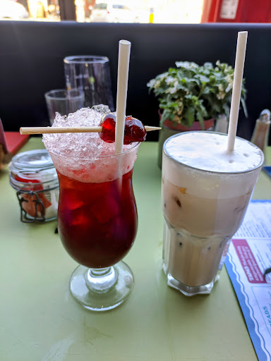 Photo of Arcado Lounge - 71 High St, Christchurch BH23 1AS