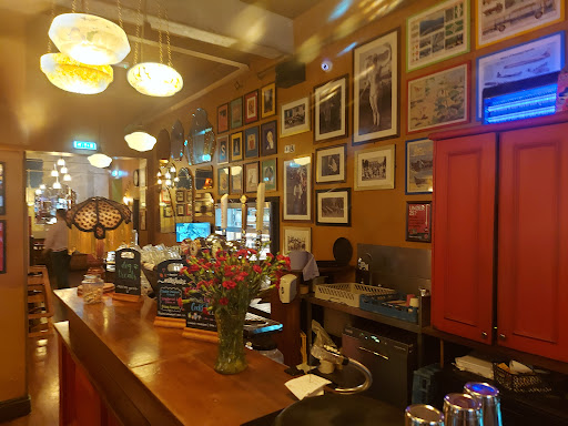 Photo of Arcado Lounge - 71 High St, Christchurch BH23 1AS