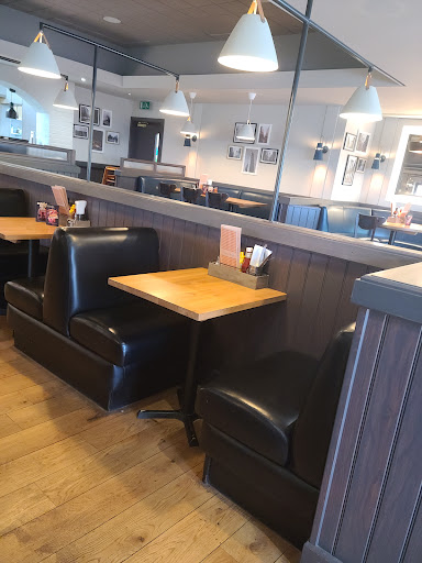 Photo of Frankie & Benny's - Pride Park, Derwent Parade, Derby DE24 8BW