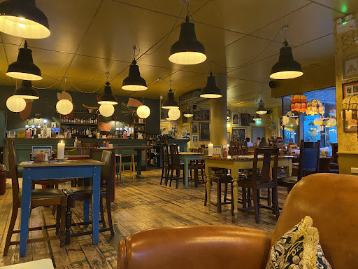 Photo of Verso Lounge - 1c Staffordshire Place, Stafford ST16 2LP