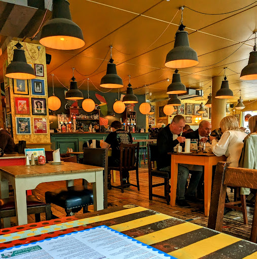 Photo of Verso Lounge - 1c Staffordshire Place, Stafford ST16 2LP