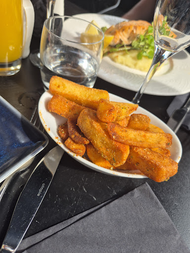 Photo of Lavish - 128, 130 High St, Stevenage SG1 3DB