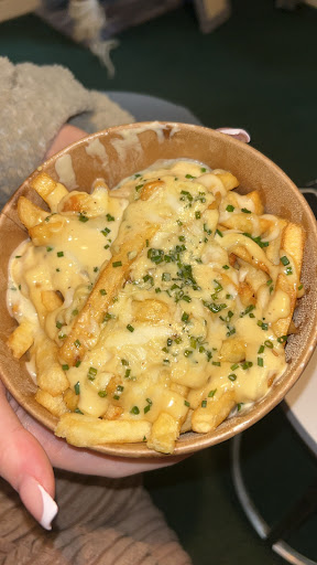 Photo of Peckers Stevenage - Hamilton house, Bragbury End, Stevenage SG2 8UP