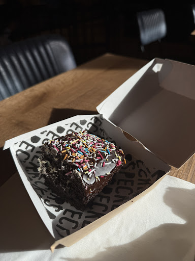 Photo of Peckers Stevenage - Hamilton house, Bragbury End, Stevenage SG2 8UP