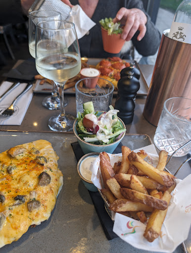 Photo of Manjaros Restaurant Ingleby Barwick - Lullingstone Cres, Ingleby Barwick, Thornaby, Stockton-on-Tees TS17 5GJ