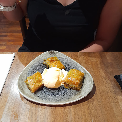 Photo of The Shiish - 5 Market Hill, Halstead CO9 2AR