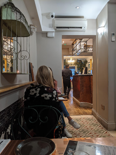 Photo of Mezzet Restaurant - 43 Bridge Rd, Molesey, East Molesey KT8 9ER