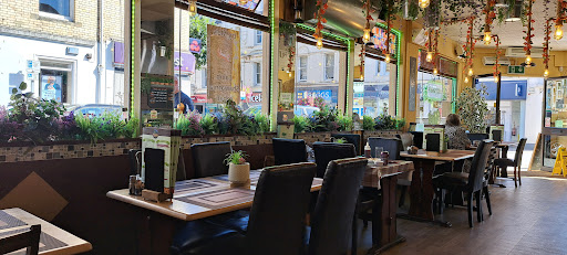 Photo of Mo's Diner - 11 Victoria St, Paignton TQ4 5DH