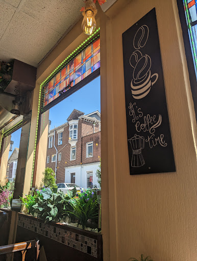 Photo of Mo's Diner - 11 Victoria St, Paignton TQ4 5DH