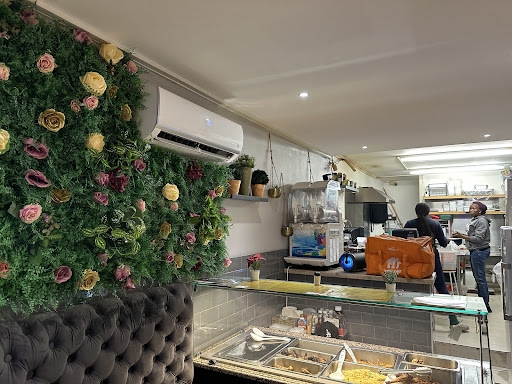 Photo of Blu Eats - 5 Queen St, Gravesend DA12 2EQ