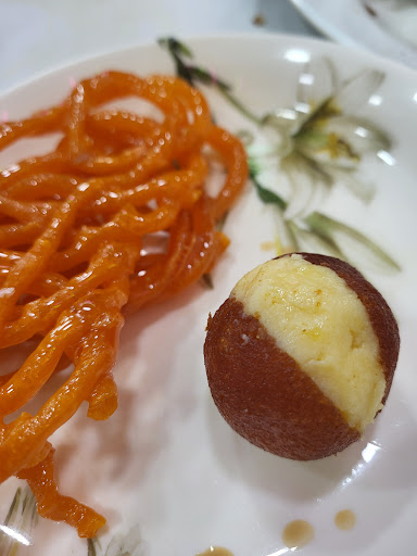 Photo of Yaadgaar Bakeries & Restaurant Reading - 465 Oxford Rd, Reading RG30 1HD