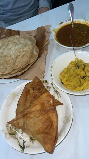 Photo of Yaadgaar Bakeries & Restaurant Reading - 465 Oxford Rd, Reading RG30 1HD