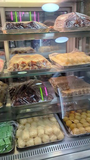 Photo of Yaadgaar Bakeries & Restaurant Reading - 465 Oxford Rd, Reading RG30 1HD
