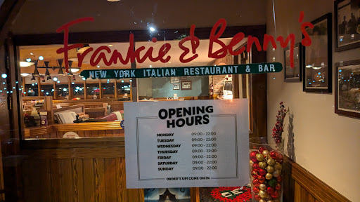 Photo of Frankie & Benny's - Trentham Gardens Cl, Stone Rd, Trentham, Stoke-on-Trent ST4 8AX