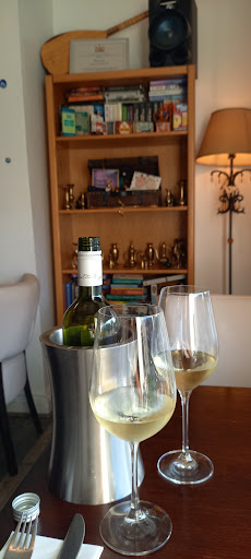 Photo of Istanbul Meze & Grill Bar - 31 High St, Wendover, Aylesbury HP22 6DU