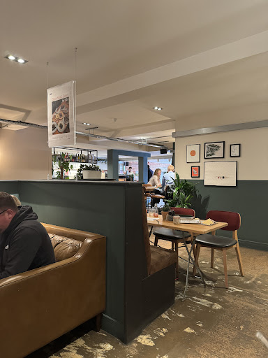 Photo of BEAR Uttoxeter - 33 High St, Uttoxeter ST14 7HN