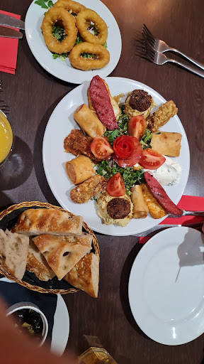 Photo of Olive and Meze - 31 Northgate, Wakefield WF1 3BJ