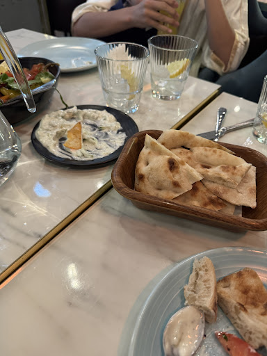 Photo of Güneş Restaurant - 328 Hoe St, London E17 9PX