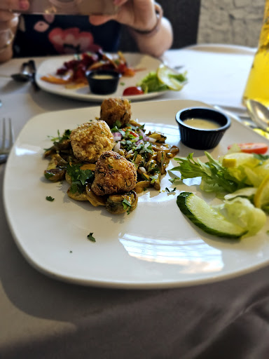 Photo of Vivaanta Indian Restaurant & Bar - 54 West St, Warwick CV34 6AN