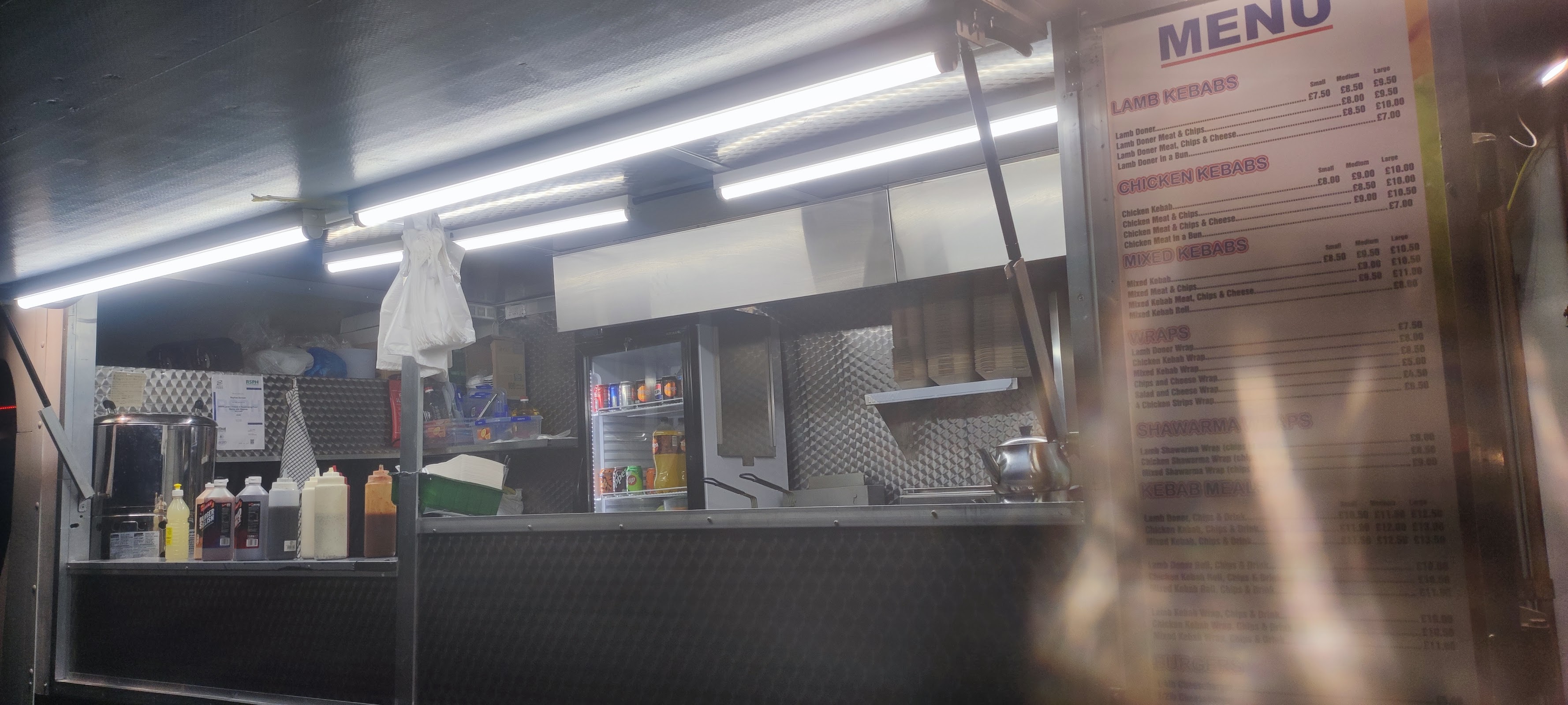Photo of DJ Kebab Burger Van - Norden Way, Havant PO9 4AF