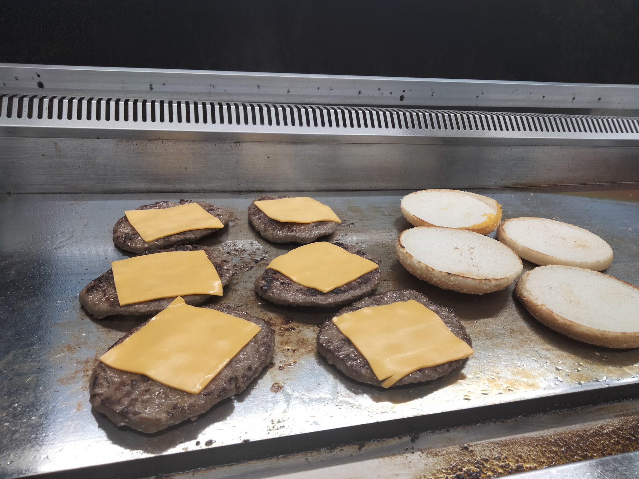 Photo of DJ Kebab Burger Van - Norden Way, Havant PO9 4AF