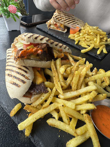 Photo of Krunch Cafe & Restaurant - 3 Haydock Grn, Northolt UB5 4AP