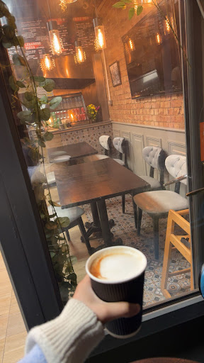 Photo of Krunch Cafe & Restaurant - 3 Haydock Grn, Northolt UB5 4AP