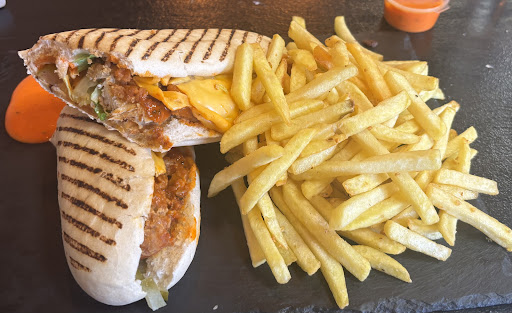 Photo of Krunch Cafe & Restaurant - 3 Haydock Grn, Northolt UB5 4AP