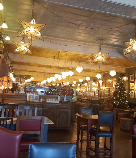 Photo of Fosso Lounge - 41 High St, Wells BA5 2AE