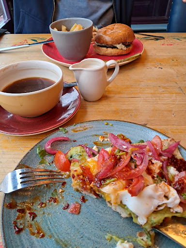 Photo of Fosso Lounge - 41 High St, Wells BA5 2AE