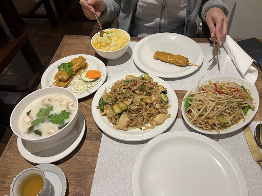 Photo of Suwanna Thai Restaurant - 44 Market Square, Witney OX28 6AL