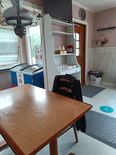 Photo of Diö's pizzeria & Kiosk - Växjövägen 310, 343 71 Diö