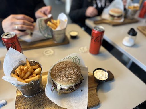 Photo of Ninety-eight 98 Burger - Folkaregatan 42, 775 70 Krylbo