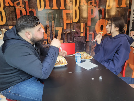 Photo of Meet N Eat - Allétorget 4, 215 33 Malmö