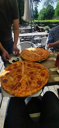 Photo of Steneberg Kolgrill & Pizzeria - Första tvärgatan 18, 802 84 Gävle