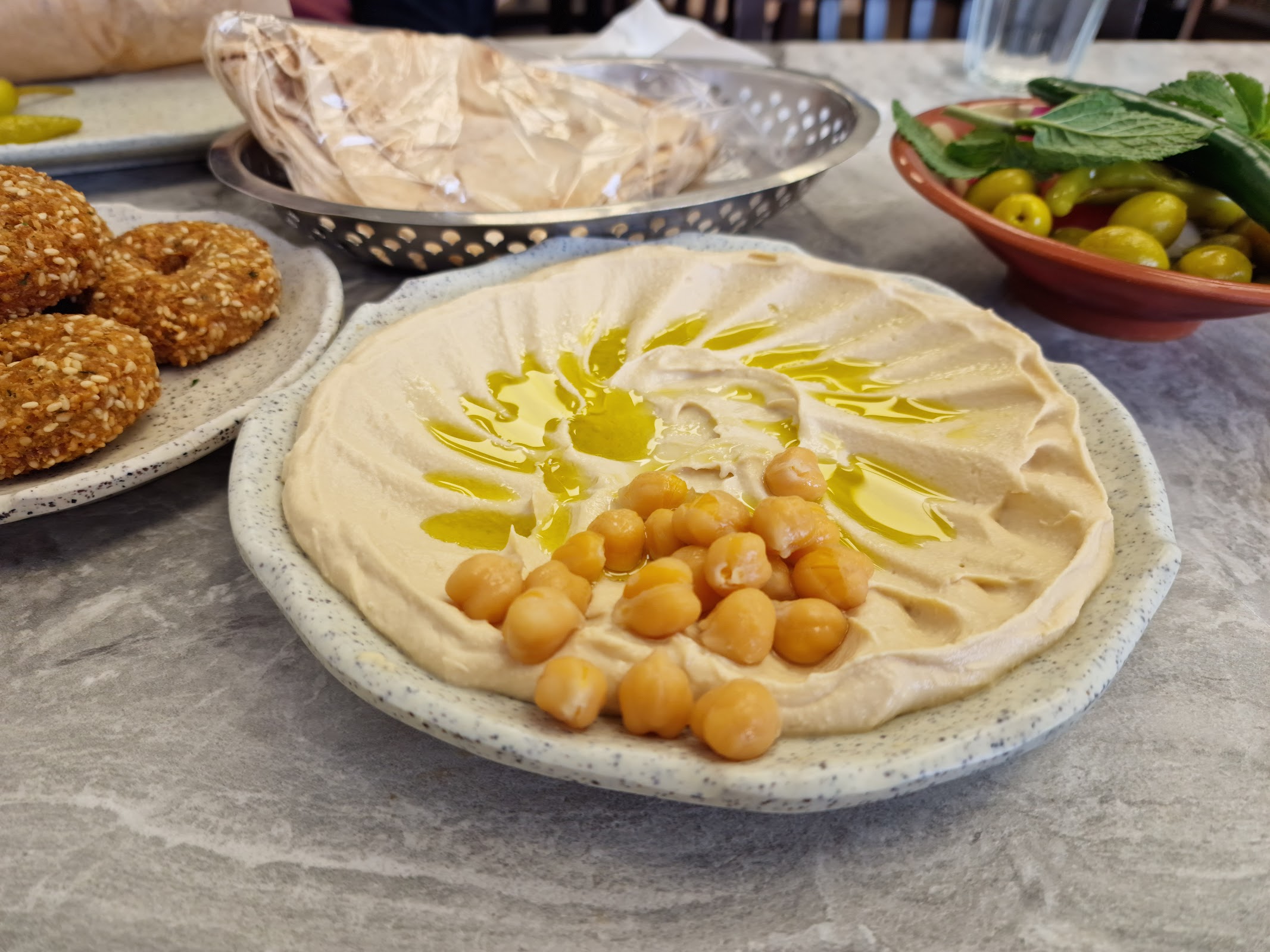 Photo of Amo restaurang - Rågsvedsvägen 6, 124 65 Bandhagen