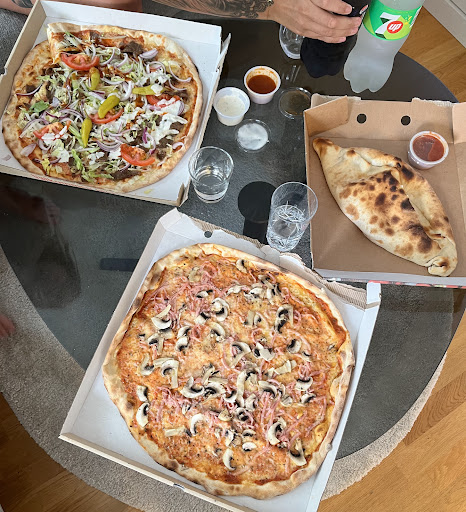 Photo of Chrilles Pizza Pasta - Bollmora Gårdsväg 24, 135 39 Tyresö