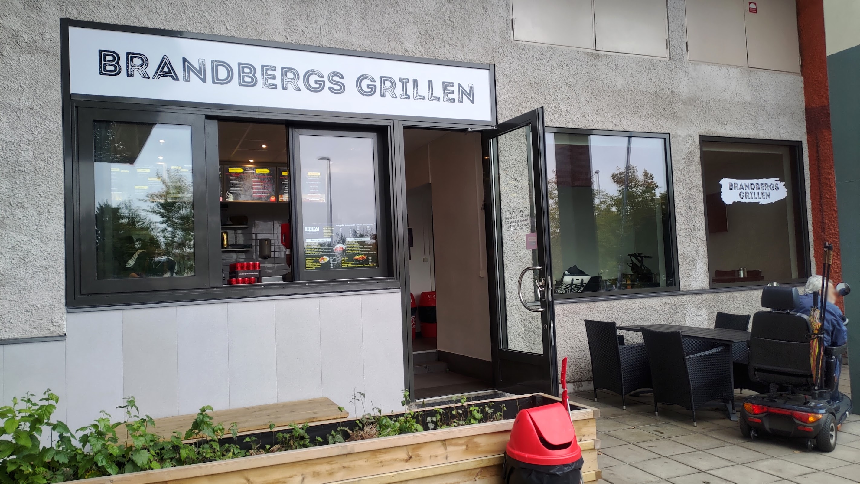 Photo of Brandbergs Grillen - Orions Bälte 31, 136 76 Brandbergen