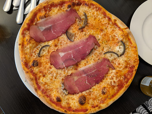 Photo of Östanbäckens Pizza House - Östanbäcksgatan 1, 871 31 Härnösand