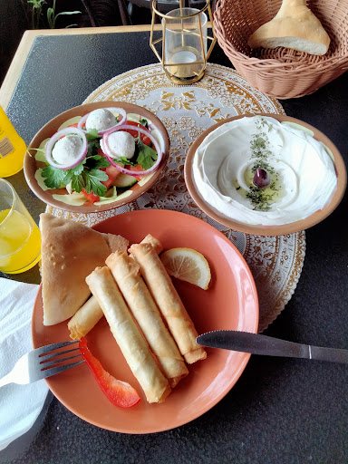 Photo of Café Naomi - Andra Avenyen 5, 281 31 Hässleholm