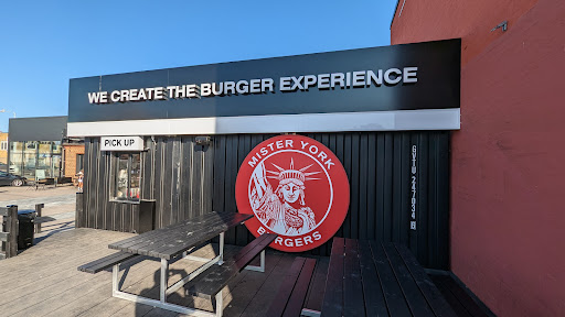 Photo of Mister York - Helsingborg Stattena - Ängelholmsvägen 16, 254 42 Helsingborg