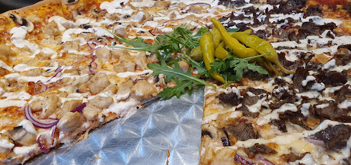 Photo of Kebab Kungen Söder - Pizzeria & Restaurang Helsingborg - Bollbrogatan 12, 252 18 Helsingborg