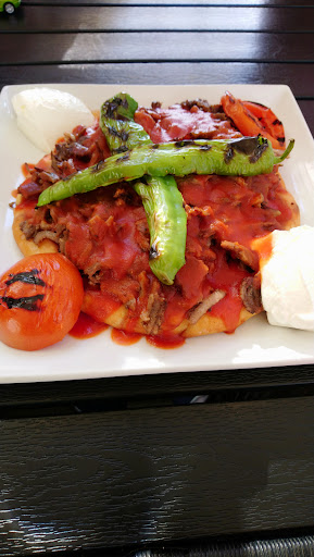 Photo of Kebab Kungen Söder - Pizzeria & Restaurang Helsingborg - Bollbrogatan 12, 252 18 Helsingborg