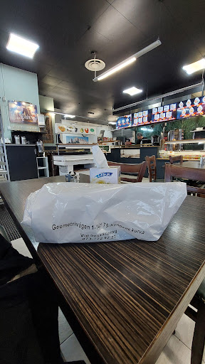 Photo of Aleppo kebab - Geometrivägen 1, 141 75 Kungens Kurva