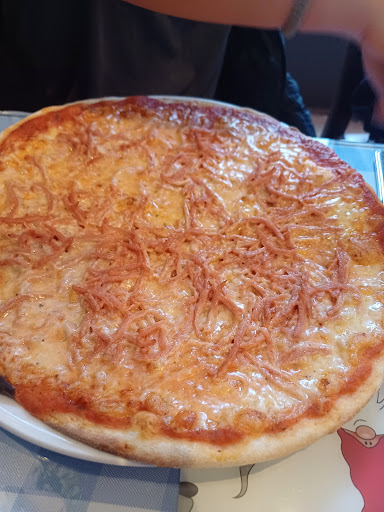 Photo of Pizzeria Ciaw Ciaw - Sandviksvägen 12, 691 52 Karlskoga