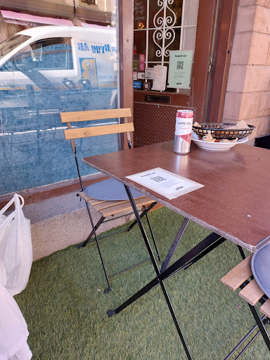 Photo of Reggev Hummus - Döbelnsgatan 51, 113 52 Stockholm