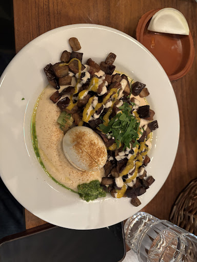 Photo of Reggev Hummus - Döbelnsgatan 51, 113 52 Stockholm