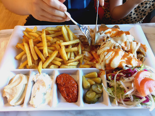 Photo of Aşk Döner - Johanneshovsvägen 94, 120 50 Årsta